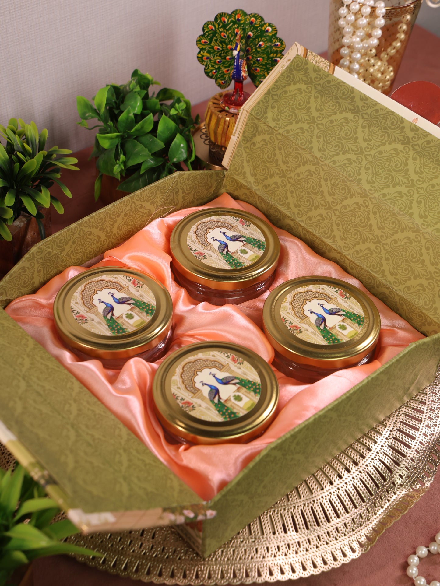 Premium Luxuries Rigid Box Doubel Door With 4 salsa jars (9.5x9.5x3.5 Inches) 4JARDD002